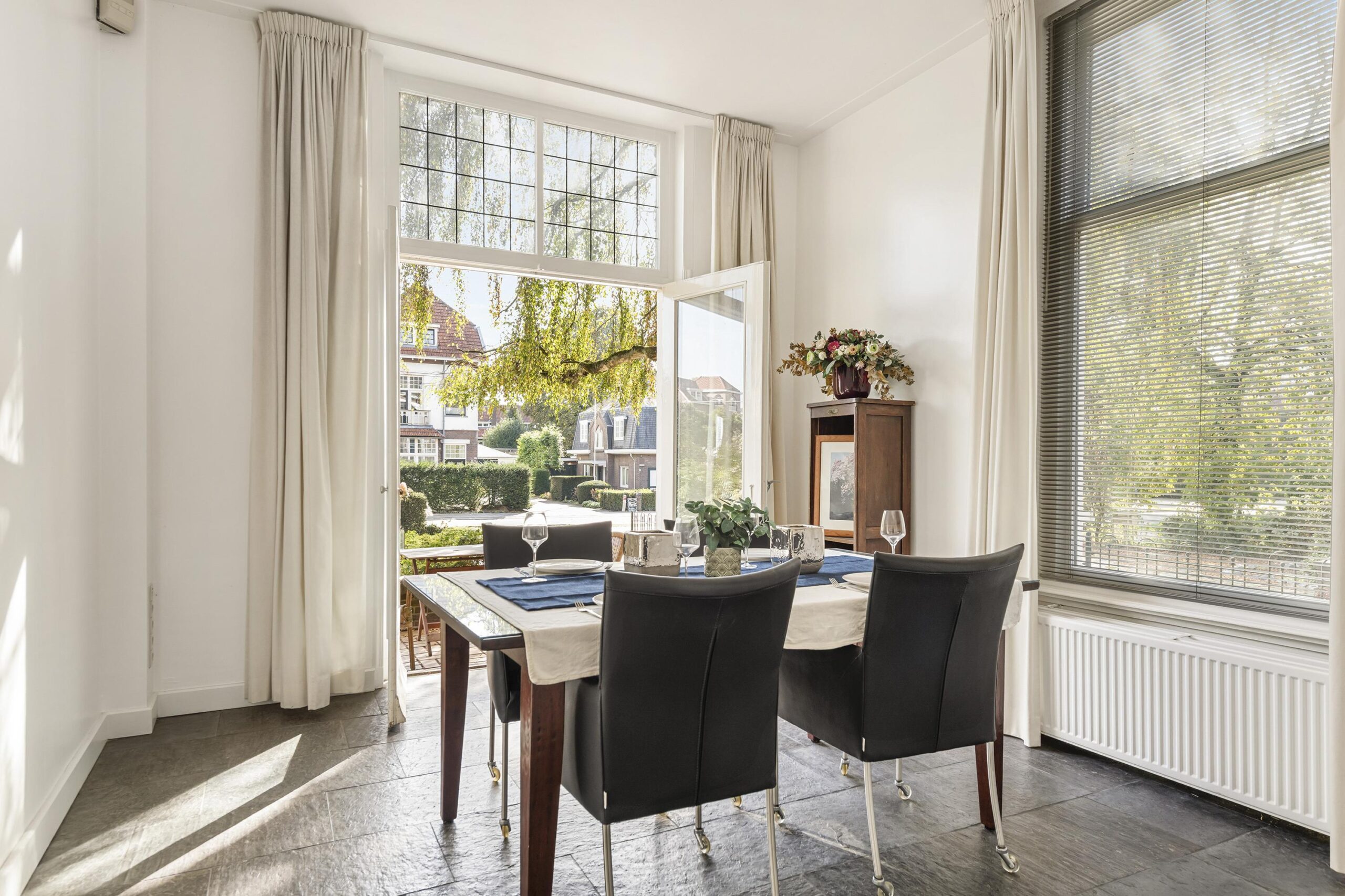 Twee-onder-één-kap te koop: Velperweg 97, Arnhem